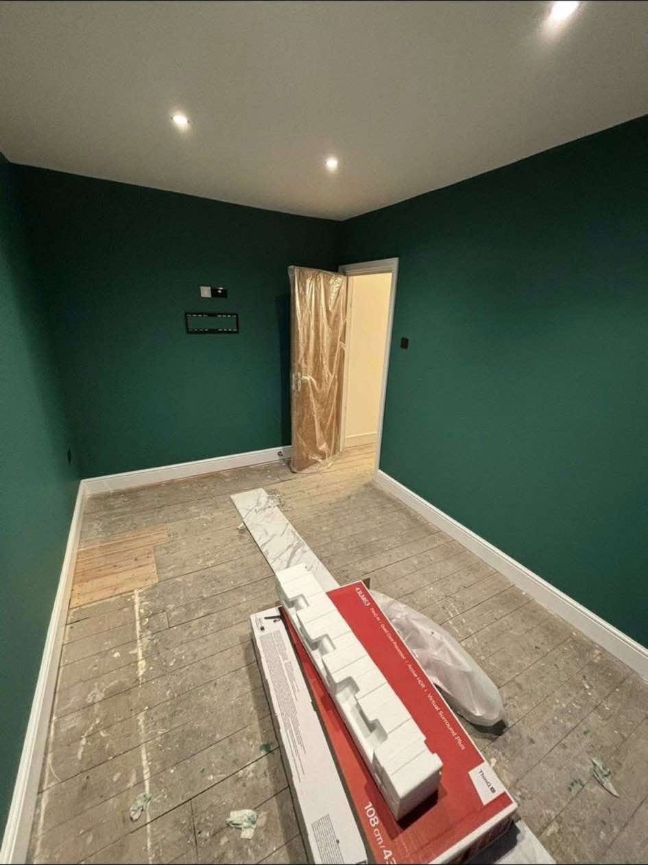 Deep green painted room